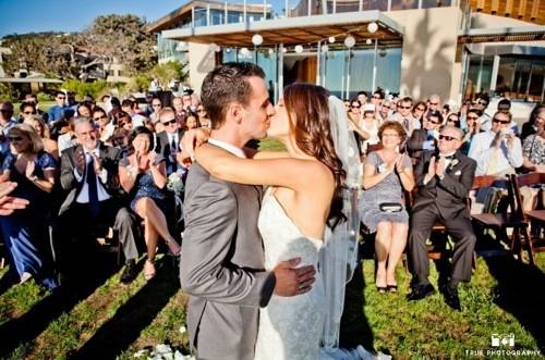 An Elegant, Classic Seaside Wedding at Scripps Seaside Forum in La