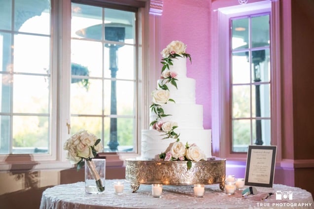 Beverly Mansion cake pinspot and uplighting 