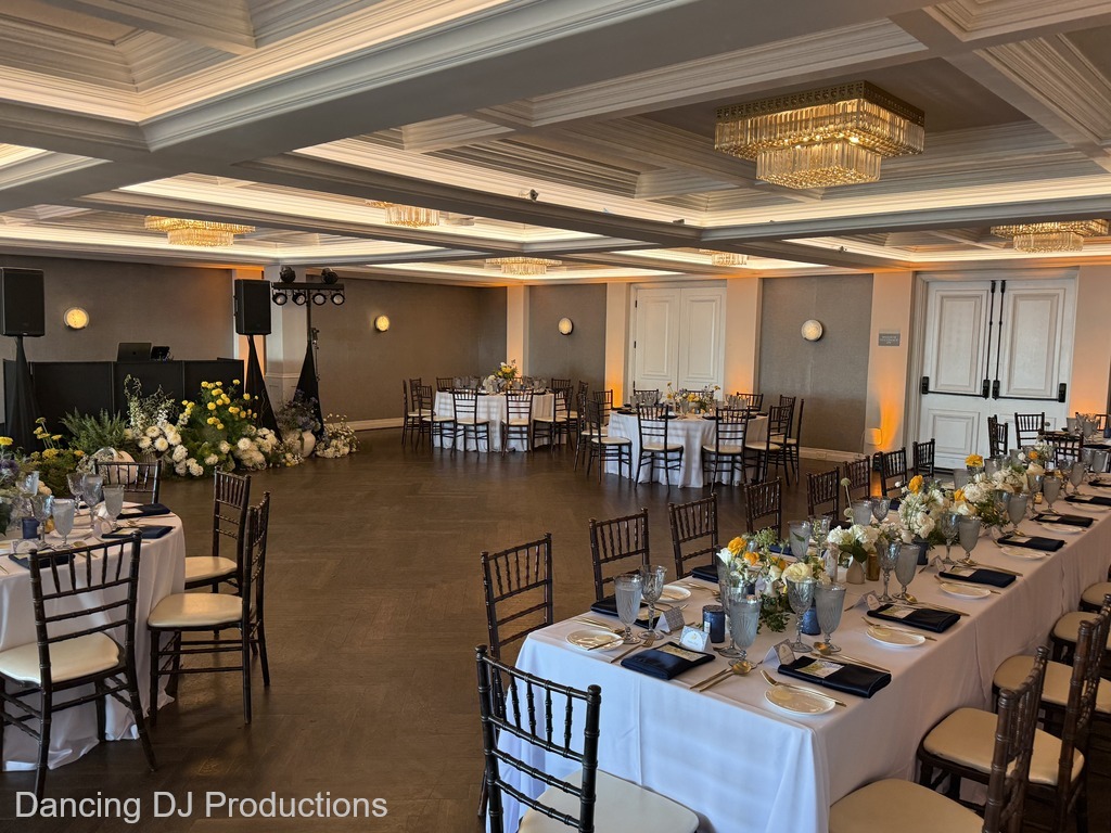 La Valencia Wedding with Amber Uplighting