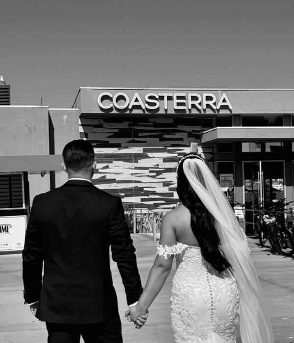 Coasterra Wedding Couple